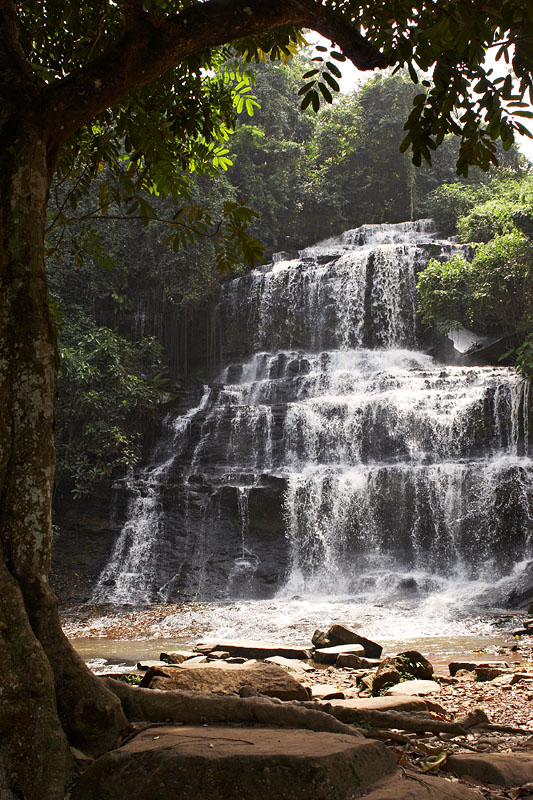 323   Kintampo waterfalls